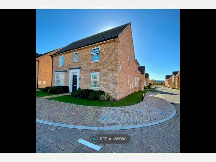 4 Bedroom Detached House To Rent In Montague Crescent, Brooklands, Milton Keynes, MK10
