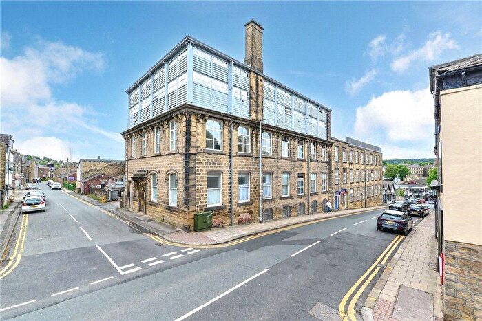 1 Bedroom Flat For Sale In Clyde Street, Bingley, BD16