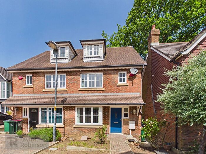 3 Bedroom Semi-Detached House To Rent In Southgate, Crawley, RH11