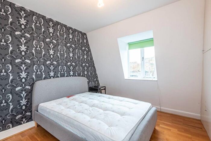 1 Bedroom Flat For Sale In Camden Street, Camden, London, NW1