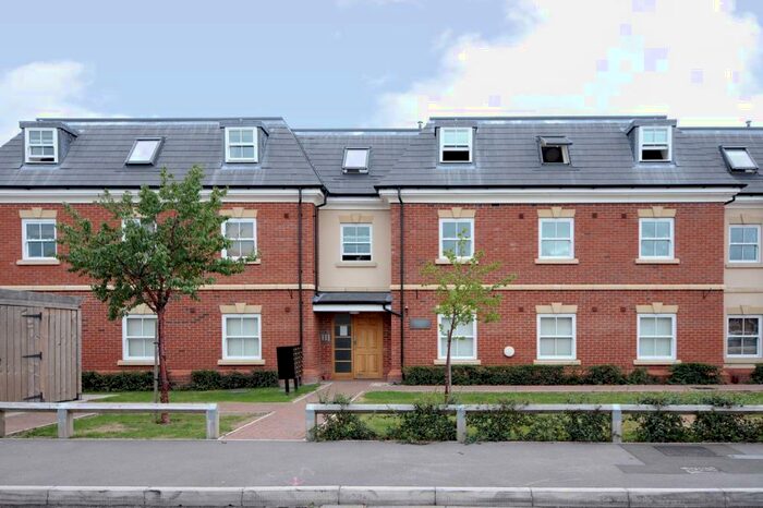 1 Bedroom Apartment To Rent In Craven Road, Newbury, RG14