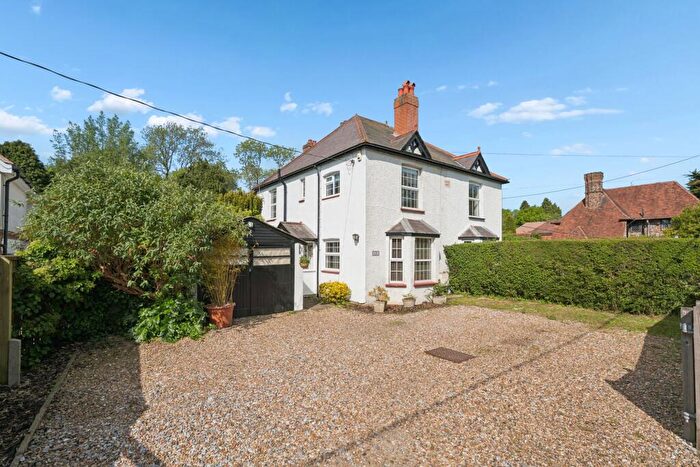 3 Bedroom Semi-Detached House For Sale In Wycombe Road, Prestwood, HP16