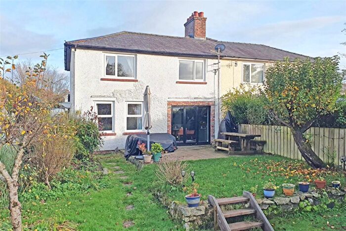3 Bedroom Semi-Detached House For Sale In Llwynbrain Villas, Howey, Llandrindod Wells, LD1