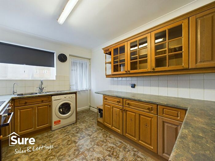 1 Bedroom Studio To Rent In Windmill Road, Hemel Hempstead, Hertfordshire, HP2