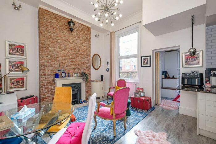 2 Bedroom Flat For Sale In Shirland Road, Maida Vale, W9