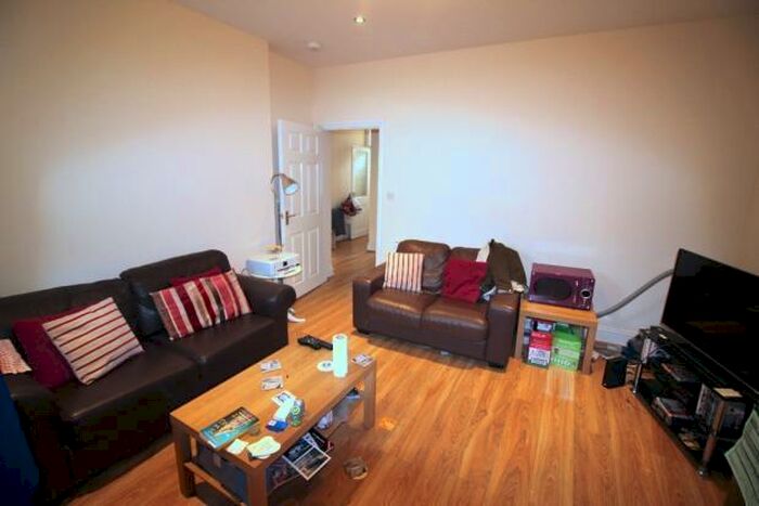 5 Bedroom Flat To Rent In Coniston Avenue, Newcastle Upon Tyne, NE2