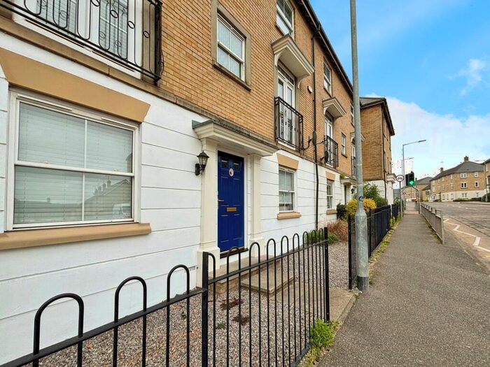 5 Bedroom Terraced House To Rent In Trinovantian Way, Braintree, Essex, CM7
