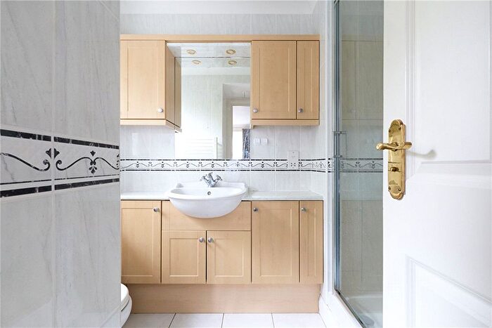 2 Bedroom Flat For Sale In Glebe Road, Cambridge, CB1
