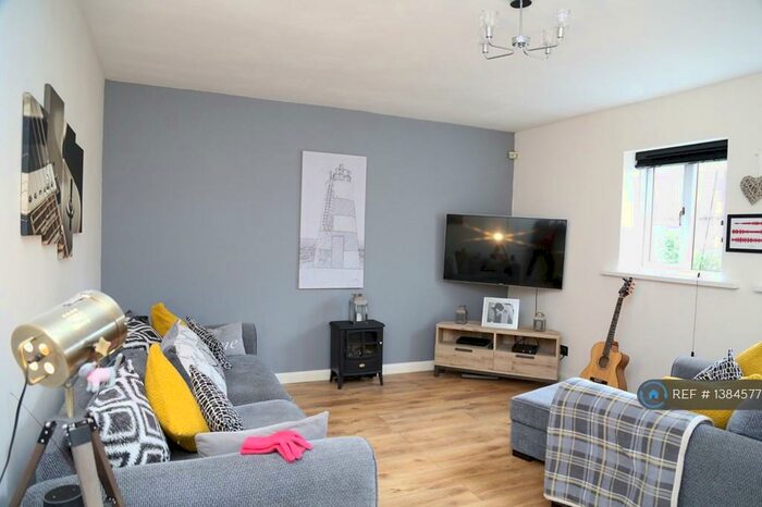 2 Bedroom Flat To Rent In Hazelmoor, Hebburn, NE31