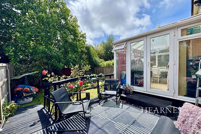 2 Bedroom Apartment For Sale In Cromer Road, Queens Park, Bournemouth, BH8