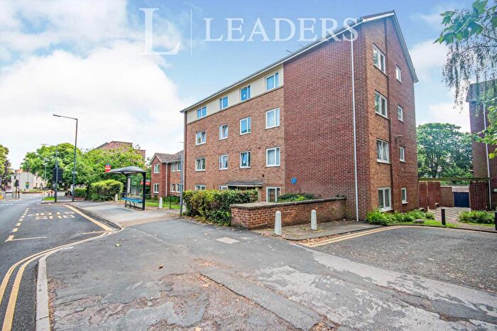 2 Bedroom Flat To Rent In Stamford Gardens, Rugby Road, CV32