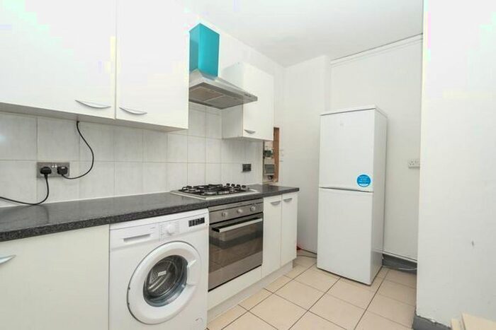 4 Bedroom Flat To Rent In Tavistock Place, London, WC1H