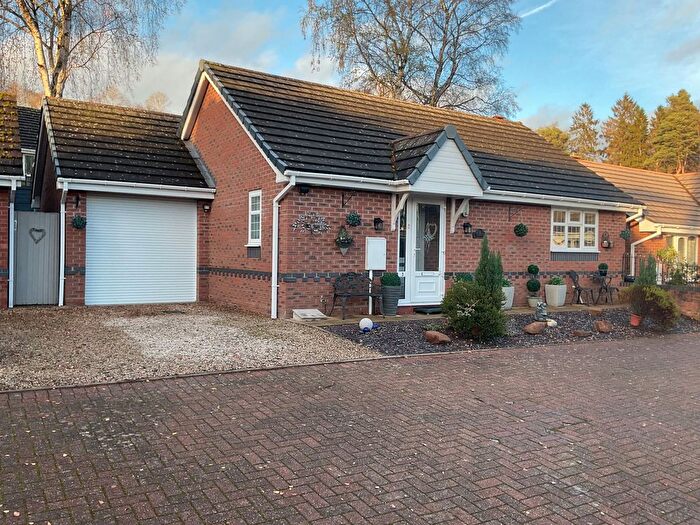 2 Bedroom Bungalow For Sale In Covers Lane, The Oval, Prestwood, DY7