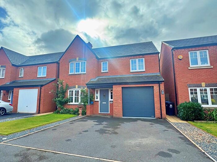 4 Bedroom Detached House For Sale In Richard Walker Way, Cawston, Rugby, CV22