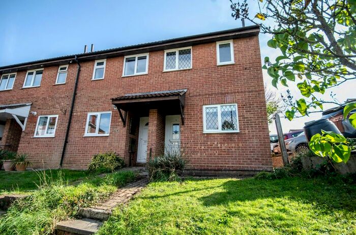 2 Bedroom End Of Terrace House To Rent In Vineyard Close, Southampton, SO19