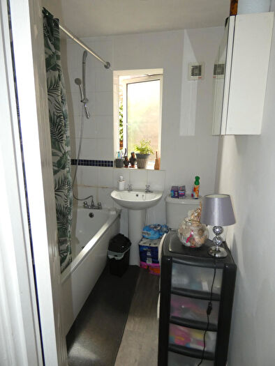1 Bedroom Flat To Rent In Melton Road North, Wellingborough, NN8