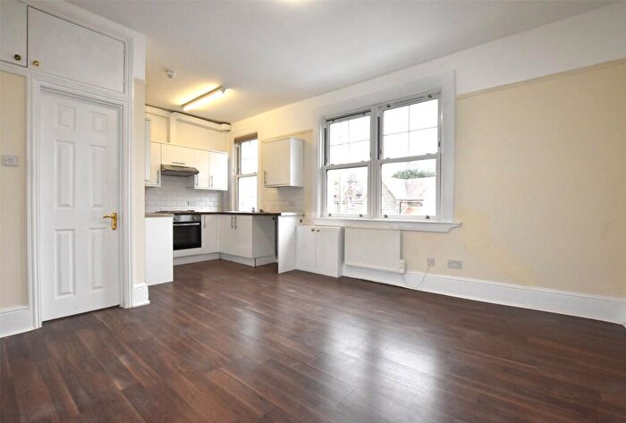1 Bedroom Apartment To Rent In Ladbroke Road, Redhill, Surrey, RH1