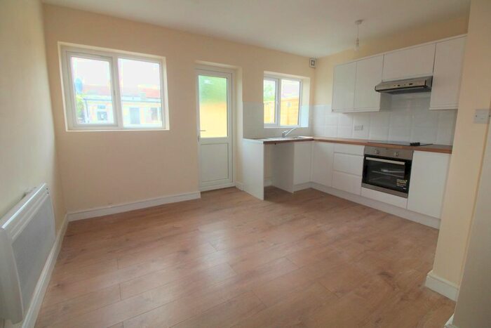 1 Bedroom Flat To Rent In Sedcote Road, Ponders End, Enfield, EN3