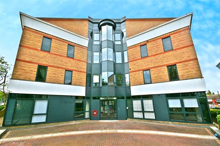 1 Bedroom Flat To Rent In London Road, Bracknell, RG12