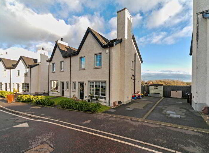 3 Bedroom Semi-Detached House For Sale In Fairfields Manor, Lisburn, BT28