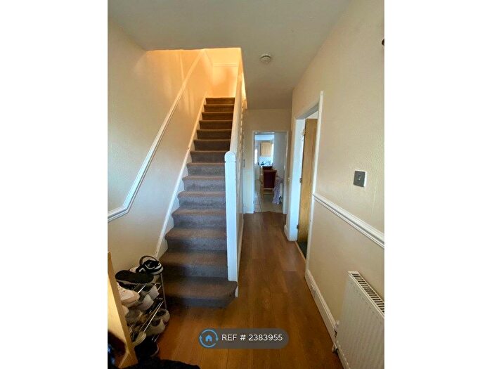 4 Bedroom Terraced House To Rent In Allesley Old Road, Coventry, CV5