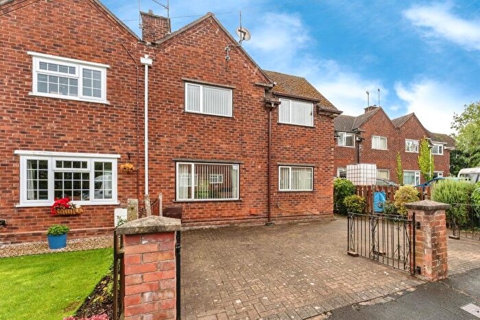 2 Bedroom Semi-Detached House For Sale In Crompton Close, Higher Kinnerton, Chester, CH4