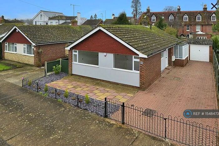 2 Bedroom Bungalow To Rent In New Street, Wincheap, Canterbury, CT1