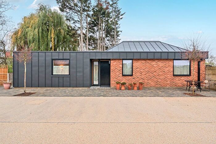 2 Bedroom Bungalow To Rent In Leafield Road, London, SW20