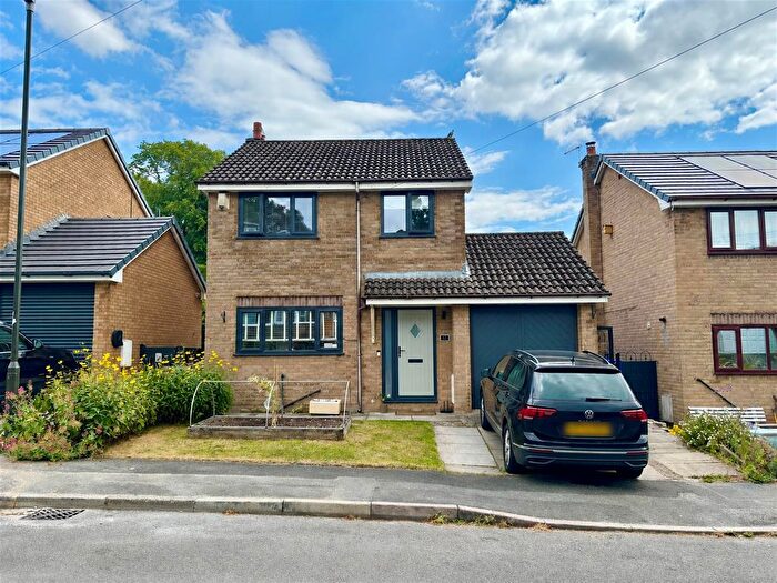 4 Bedroom Detached House For Sale In Parkway, New Mills, High Peak, SK22