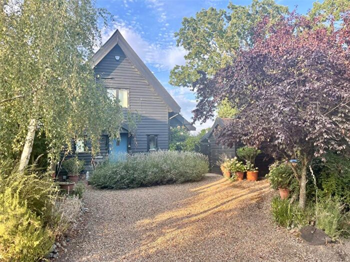 3 Bedroom Detached House For Sale In Crossing Road, Palgrave, IP22