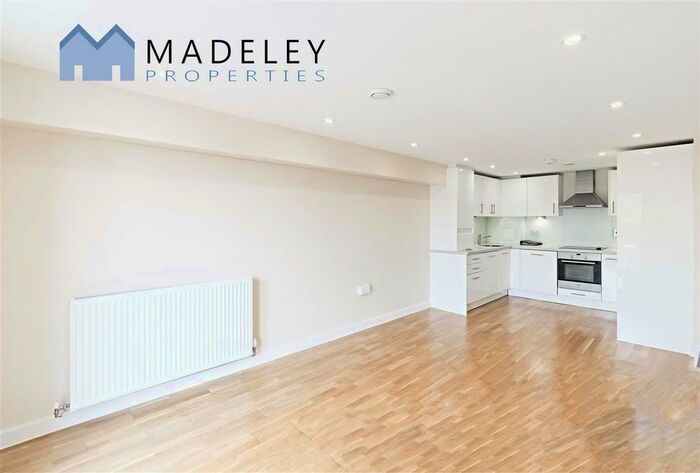 1 Bedroom Flat To Rent In Langley House, Beavers Lane, Hounslow, TW4