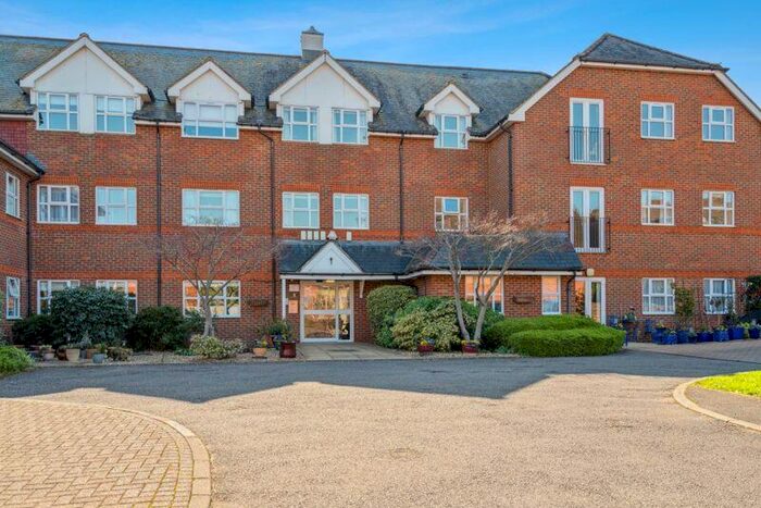 2 Bedroom Retirement Property For Sale In Central Marlow-Retirement Apartment, SL7
