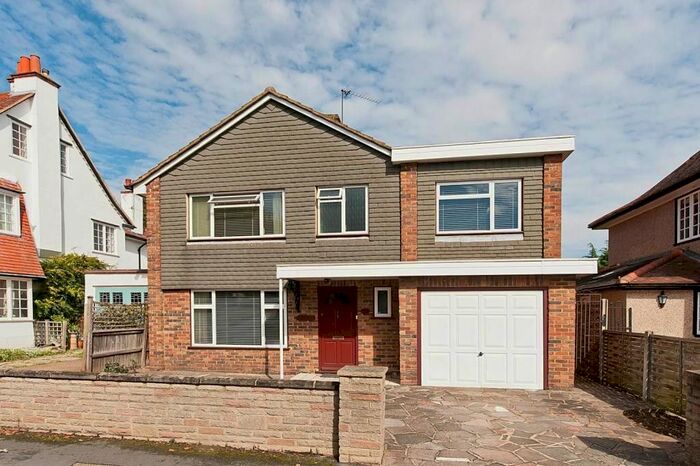 4 Bedroom Detached House To Rent In A Esher Avenue, Walton-On-Thames, Surrey, KT12