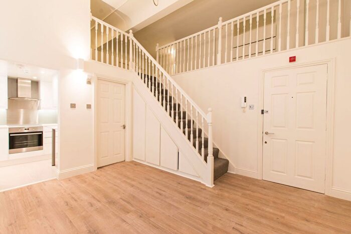 Maisonette To Rent In Udall Street, Westminster, London, SW1P