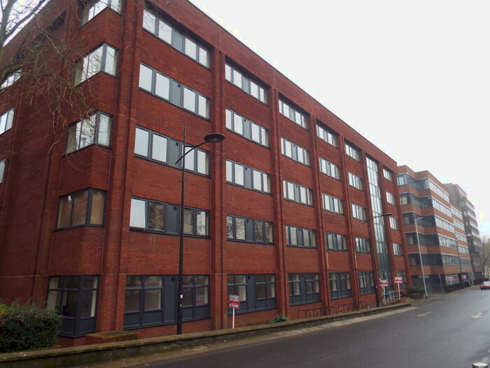 1 Bedroom Apartment To Rent In Electra House, SN1