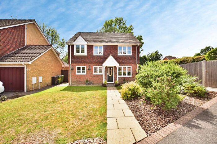4 Bedroom Detached House For Sale In Coltsfoot Drive, Weavering, Maidstone, Kent, ME14
