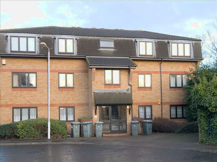 1 Bedroom Flat To Rent In Magpie Close, Forest Gate, London, E7