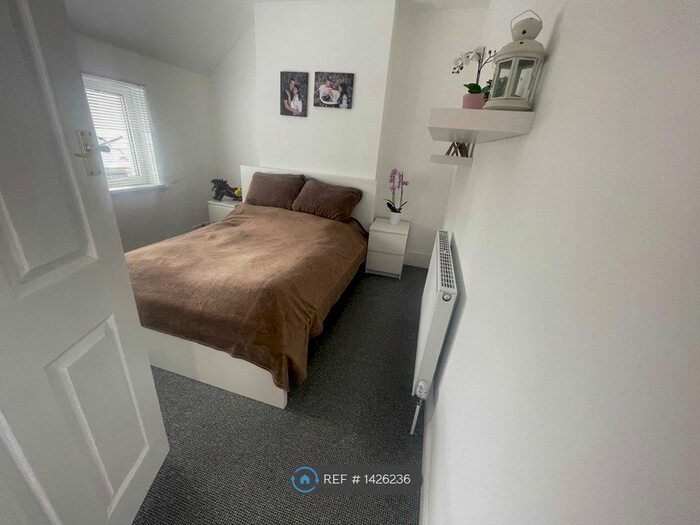 3 Bedroom Semi-Detached House To Rent In College Street, Long Eaton, Nottingham, NG10