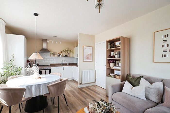 2 Bedroom Flat For Sale In Regeneration Way, Beeston, Nottingham, Nottinghamshire, NG9