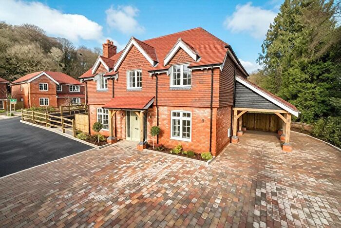 4 Bedroom Detached House For Sale In Critchmere Hill, Haslemere, GU27