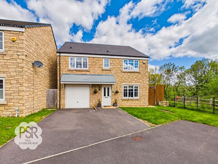 5 Bedroom Detached House For Sale In Hawthorn Close, Disley, SK12