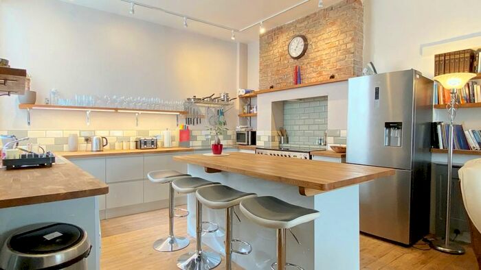 4 Bedroom Maisonette To Rent In St. Georges Road, BN2