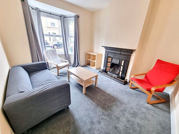 4 Bedroom Property To Rent In Melford Road, Leytonstone, E11