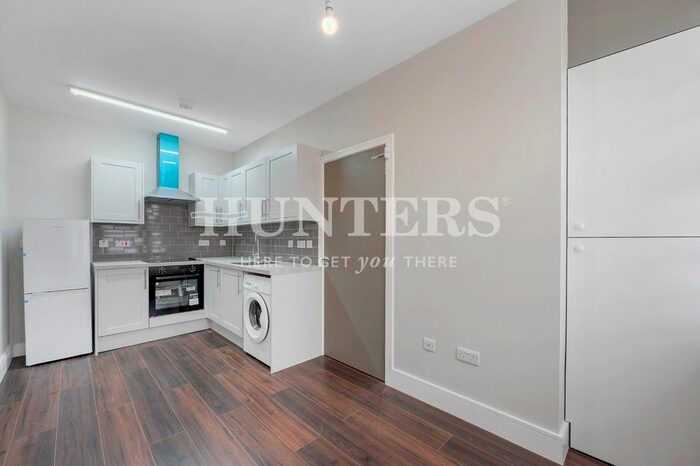 1 Bedroom Flat To Rent In High Road, London, N17