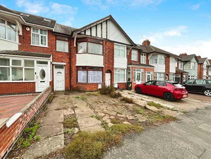 3 Bedroom Terraced House For Sale In Broad Avenue, Leicester, Leicestershire, LE5