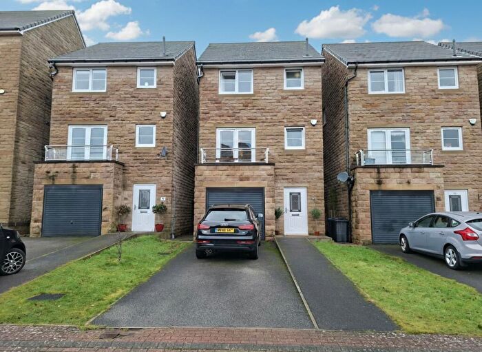 4 Bedroom Detached House For Sale In Grenoside Grange Close, Grenoside, S35