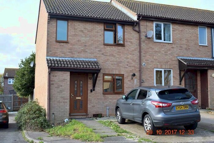 2 Bedroom Property To Rent In The Peverals, Seaford, BN25