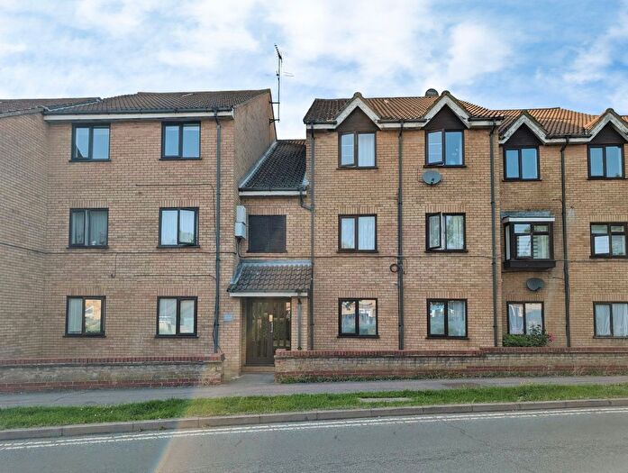 1 Bedroom Flat To Rent In Studio Way, Hertford, Hertsmere, WD6