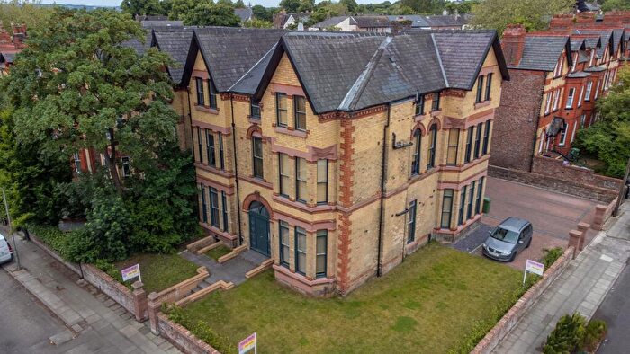 2 Bedroom Flat For Sale In Ivanhoe Road, Aigburth, L17