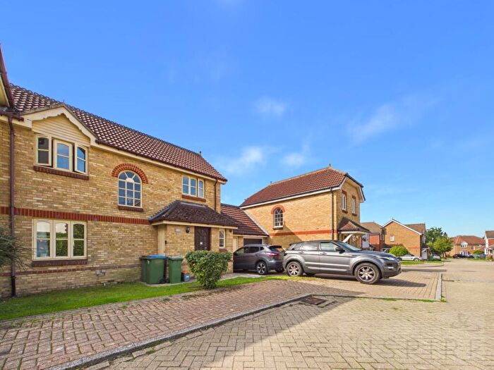 2 Bedroom Semi-Detached House To Rent In Highdown Way, Horsham, RH12